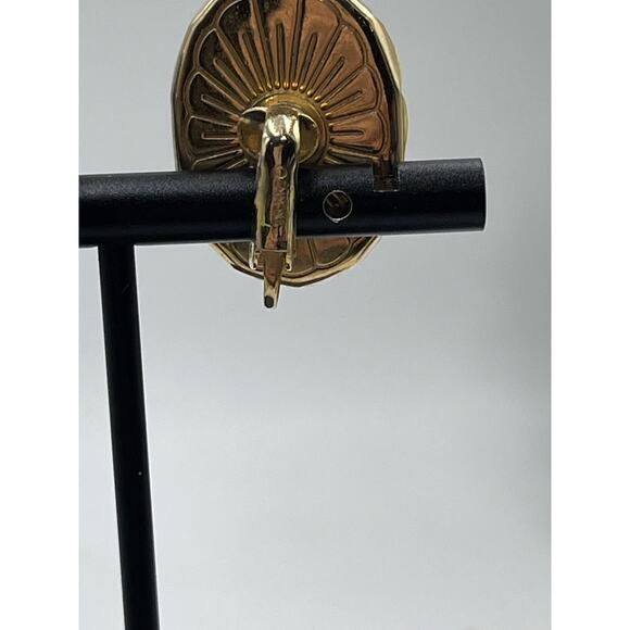 Emmons Vintage Cobalt Blue Oval Cabochon Gold Tone Scallop Clip Earrings - Picture 5 of 12